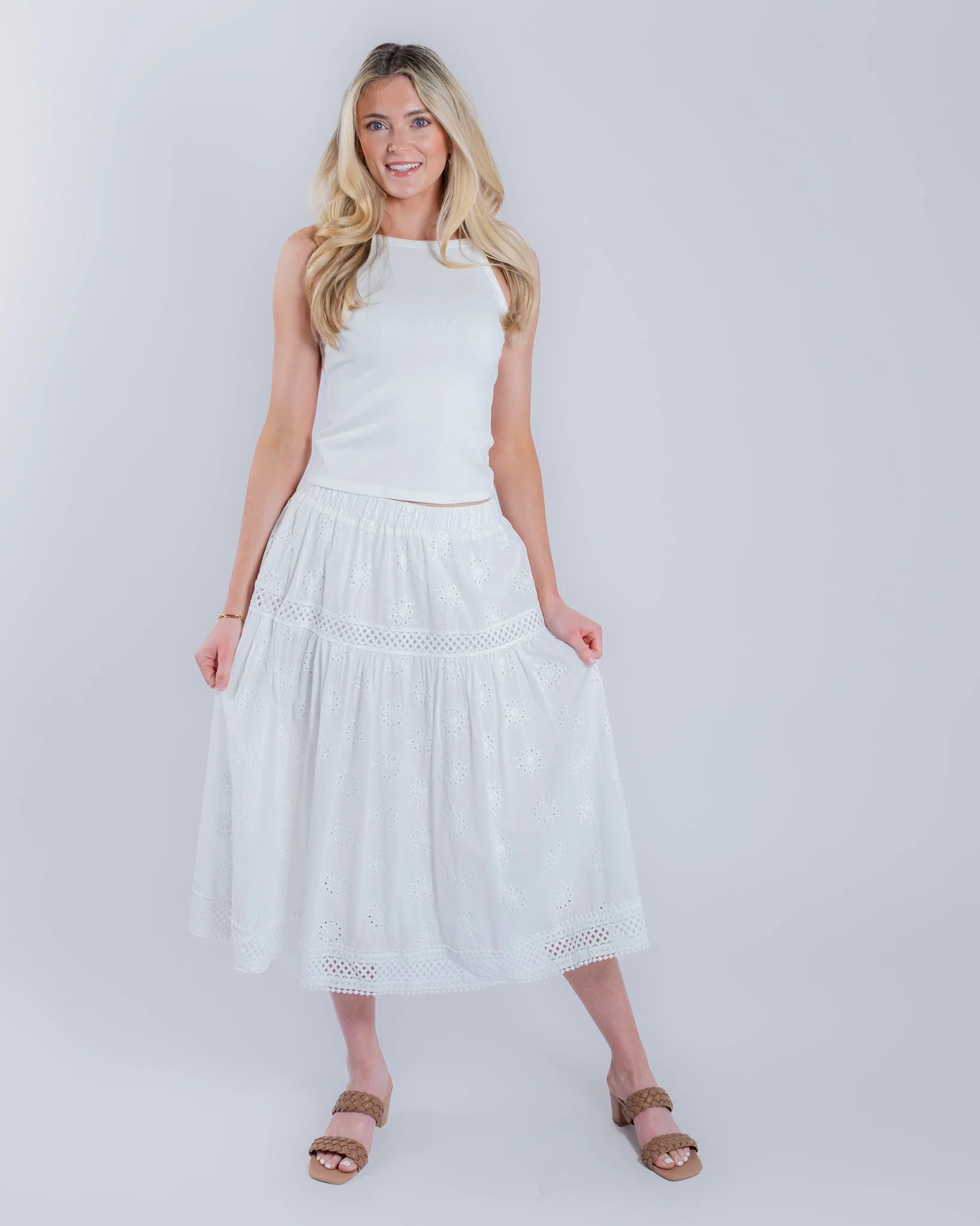 Apron-Neck Basic Ribbed Tank Top - Image 3