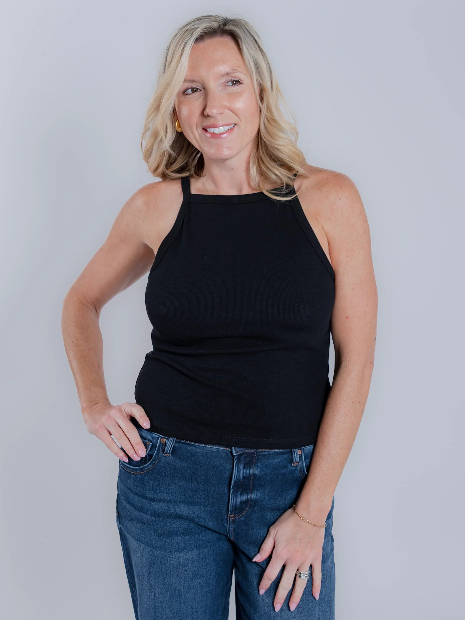 Apron-Neck Basic Ribbed Tank Top - Image 4